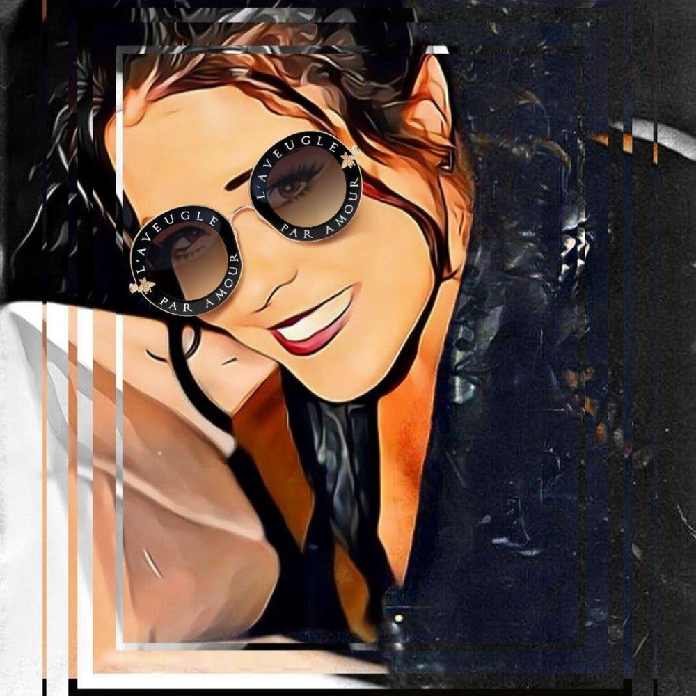 Meet your Posher, Christine